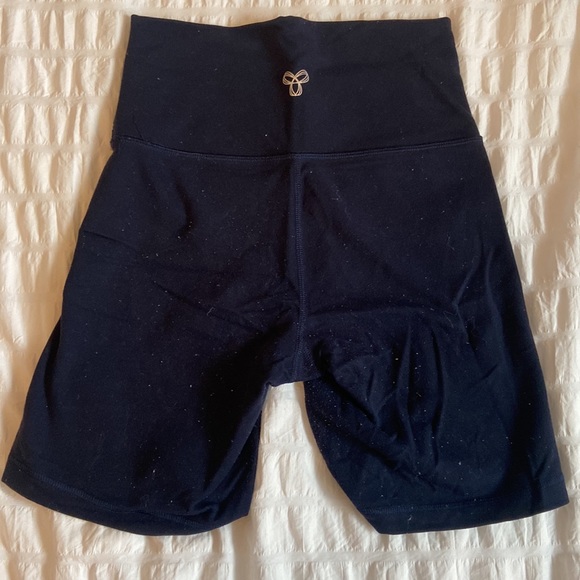 Navy blue 7inch Aritzia biker shorts - Picture 2 of 4